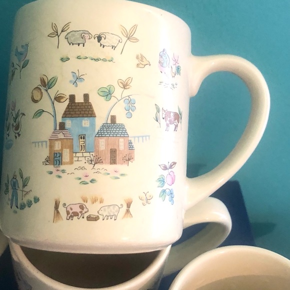 7464 COFFEE CUPS Set of 4 Country Farm Scene (Pigs  Sheep Cows Chickens) Glazed - Picture 3 of 9